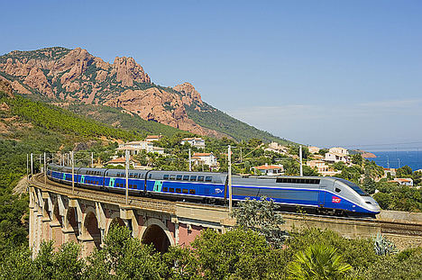 Renfe – SNCF en Cooperación pone a la venta de los billetes de trenes para el periodo de Navidad