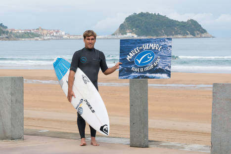 El surfista Aritz Aranburu, Campeón de surf en Europa. 
