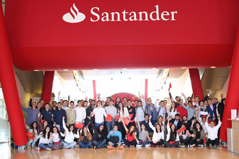 AGM y Banco Santander reúnen a estudiantes y recién graduados en EEUU con expertos de RRHH para ayudarles en su desarrollo profesional