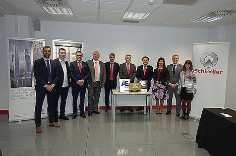 Schindler culmina su participación en el mes de la Excelencia Empresarial en Aragón con una jornada de puertas abiertas y el recibimiento del Sello de Oro