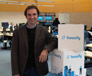 Housfy nombra a Ferran López Serra Chief Marketing Officer y a Sergi Santos vicepresidente de operaciones de la división financiera