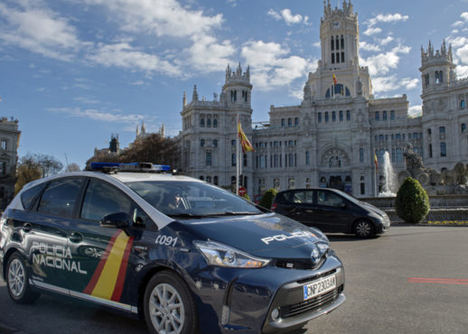 Setenta Toyota Prius + para la Policía Nacional