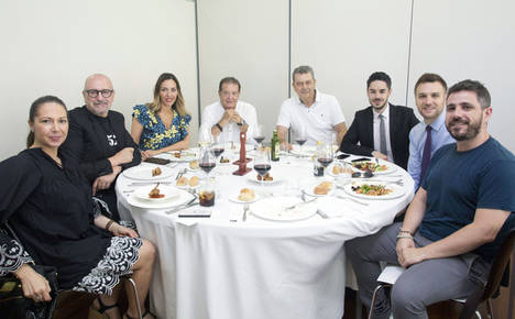 Silvia Peña, Josep Lozano, Monica Duart, Felipe Peña, Lluís NAdal, German Moreno, Tomás Javier Martínez y Jorge Alcocer.