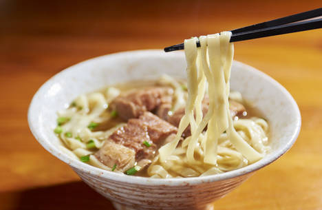 Soki Soba (Stewed Pork Spare Rib Noodles) 2 Okinawa 