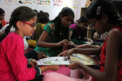 Medio centenar de niñas indias completan con exito el curso académico gracias al proyecto ‘GirlChildEducation’ de Sonrisas de Bombay