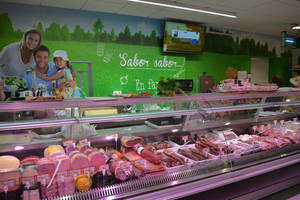 Llega a Baza (Granada) el primer supermercado Covirán bajo el nuevo concepto