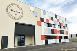Toni Pons inaugura un nuevo centro logístico y duplica el espacio de su sede en Girona