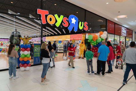 Toys “R” Us inaugura tienda en Albacete con el nuevo concepto de espacios inspirados en el juego