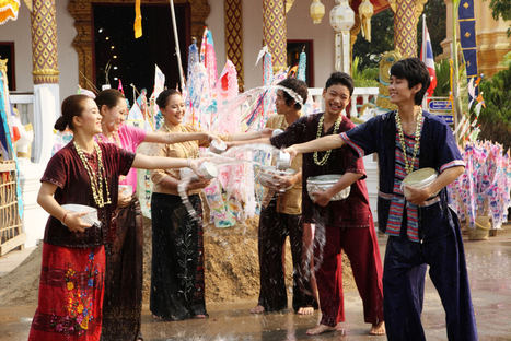 Tailandia da la bienvenida al nuevo año 2561