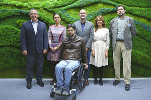 Indra y Fundación Universia apoyan nuevas tecnologías para personas con discapacidad auditiva, visual o TEA