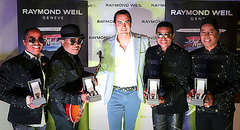 The Jacksons junto a Jose Maria Ramos, responsable de ventas de RAYMOND WEIL y miembro de la familia.