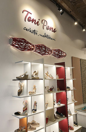 La marca de espadrilles Toni Pons inaugura su primera tienda en Sevilla