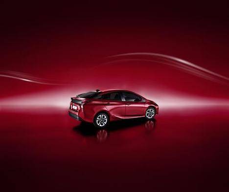 Toyota España lanza el Prius 2017