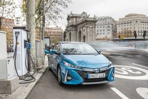 La gama electrificada de Toyota, la más completa para aparcar a coste reducido o gratuitamente en Madrid