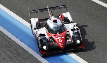 Toyota Gazoo Racing victoria en casa