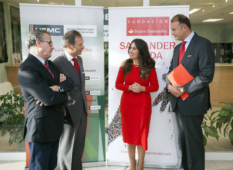 La rectora Imelda Rodríguez recibió a la delegación de Banco Santander, encabezada por Óscar Calleja y Borja Baselga.