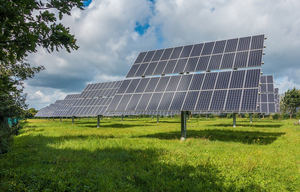 Unión de Uniones reclama una zonificación oficial de interés agrario para proteger el suelo de la invasión de grandes fotovoltaicas