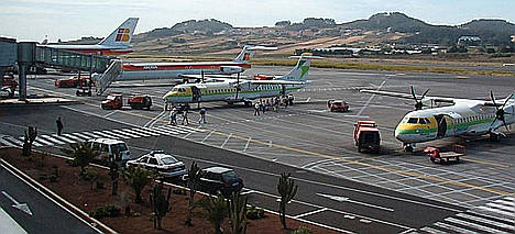WiFi gratis de Eurona y vacaciones gratis en Canarias: los aeropuertos de las islas quieren conocer a sus viajeros