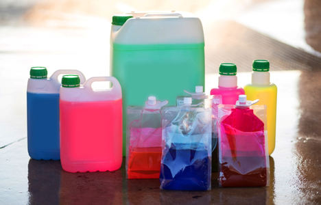 ISTOBAL reduce el plástico más de un 90% en los envases de producto químico para el lavado de vehículos