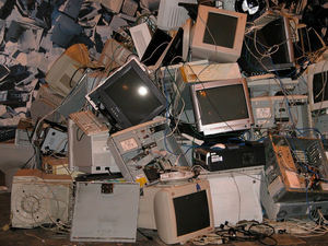 Cada español genera una media de 20 kilos de basura electrónica al año