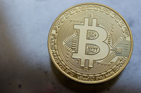 Las criptomonedas no son monedas corruptas. Bitcoin puede hacerte ganar dinero