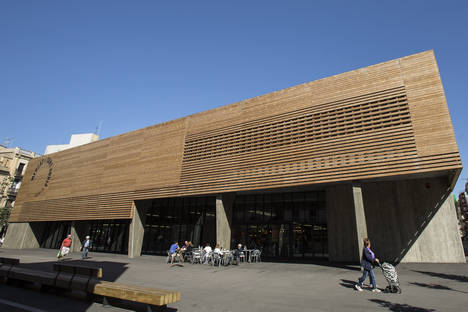 Lunawood® de Gabarró, material protagonista en el nuevo Mercat Municipal de Sant Adrià de Besòs (Barcelona)