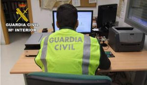 La Guardia Civil de Extremadura recomienda pautas para evitar ser víctimas de estafas en las compras online