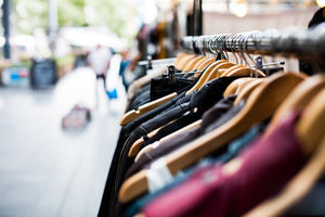 ¿Quieres vender ropa usada mediante apps? 5 cosas que deberías comprobar antes de hacerlo