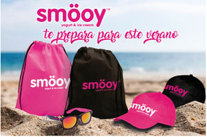 Smöoy celebra el verano con regalos para sus consumidores: gorras, gafas de sol y mochilas