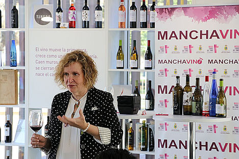Socuéllamos reivindica el papel de la mujer en el sector del vino