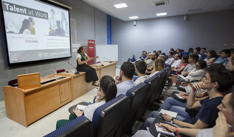 Más de 2.300 universitarios han participado en las jornadas de empleo Talent at Work 2016 y 2017